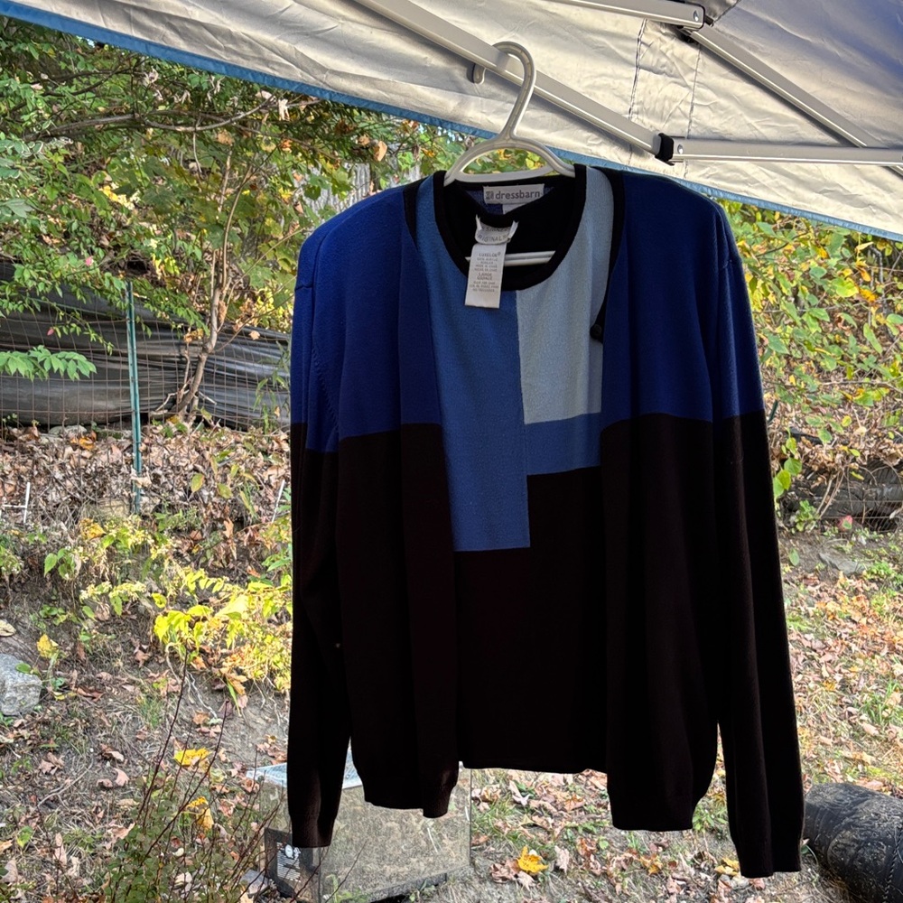 dressbarn 2 piece Women's Blue and Black  sleeveless sweater & Cardigan